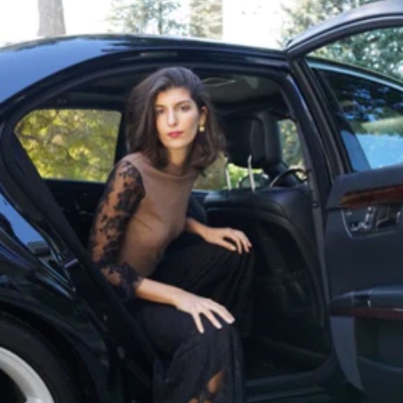 NWT Karma for a Cure Mayfair Lace Sleeve Top Blouse Large - Picture 2 of 2